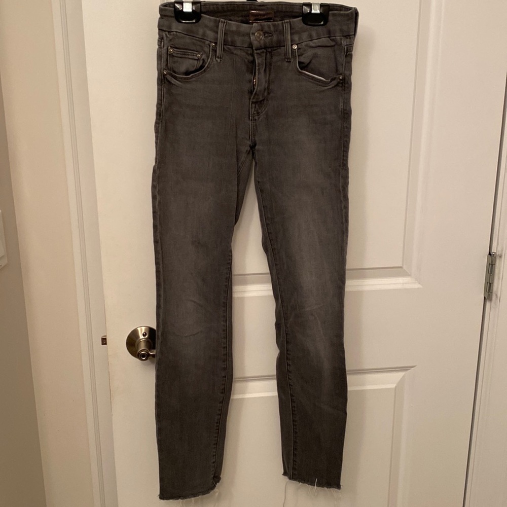 Mother The Looker mid rise Ankle Fray skinny jeans size 24